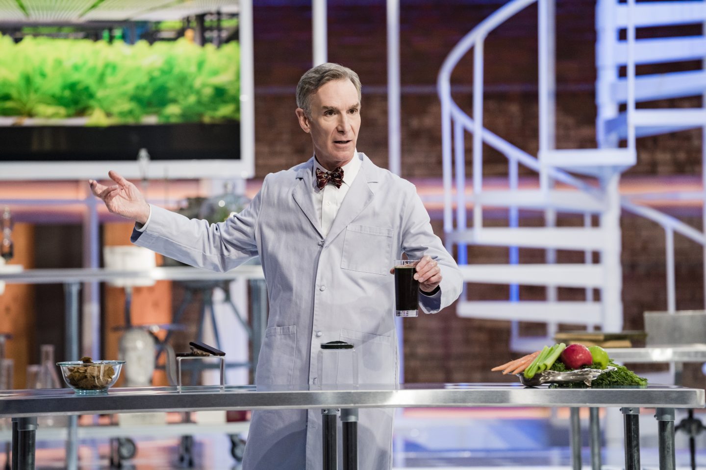 Bill Nye Saves The World Season Three still (Netflix)