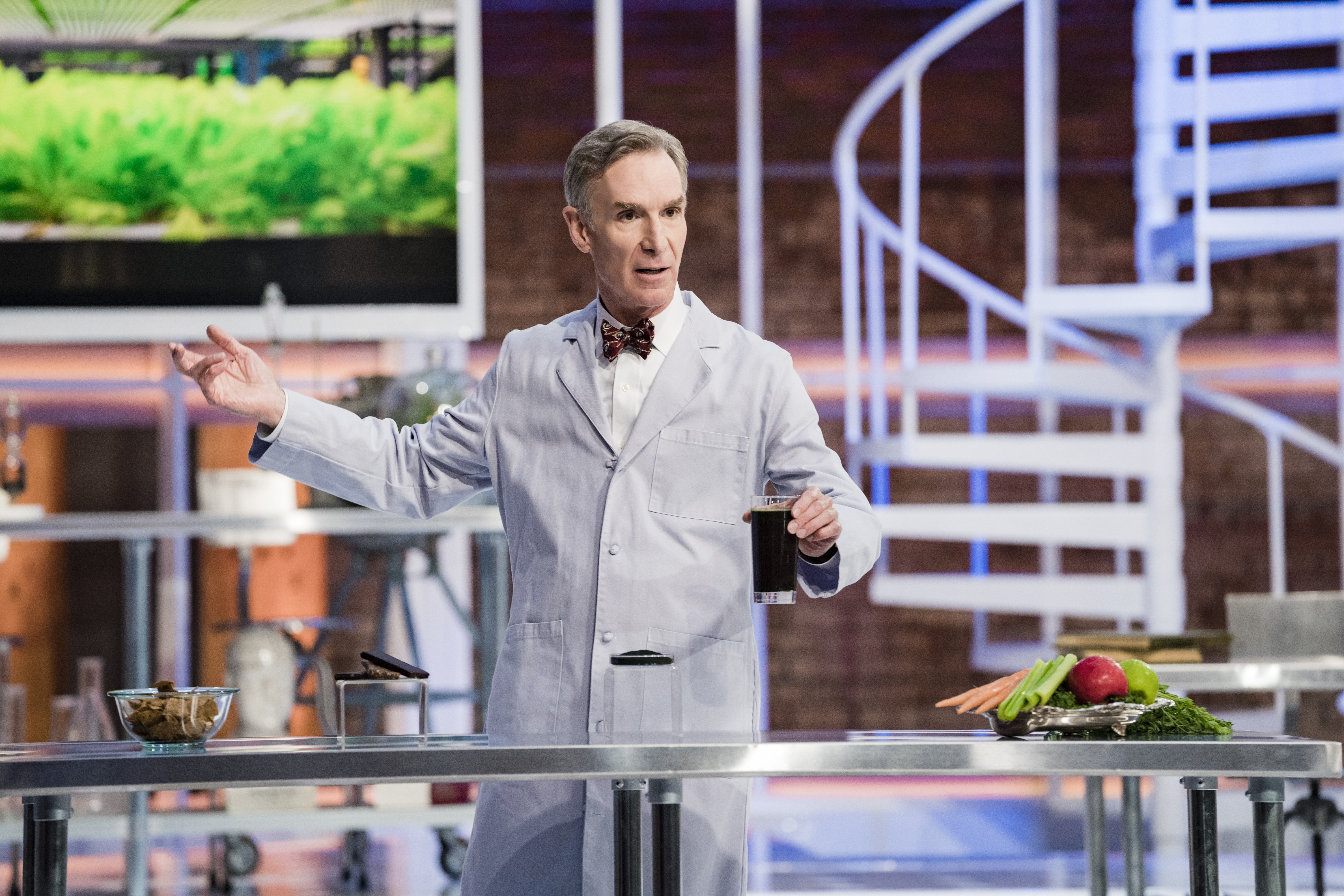 Bill Nye Saves The World Season Three still (Netflix)