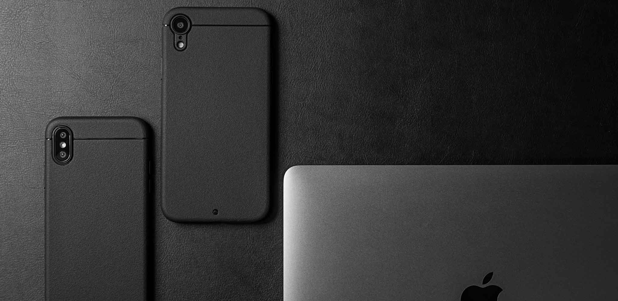 iPhone Xs Max The Sheath Case lifestyle shot (Caudabe)