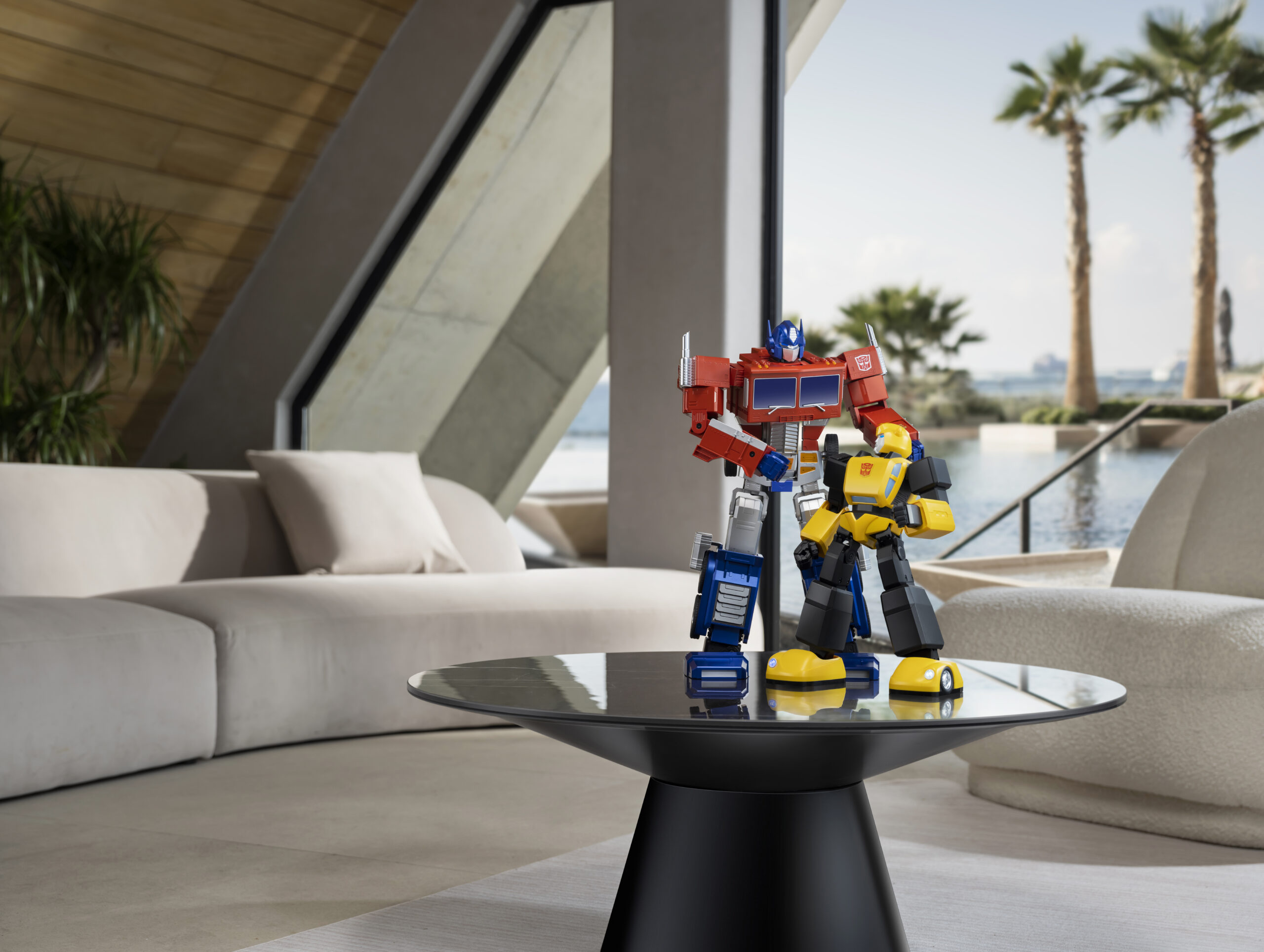 Bumblebee G1 Transformers Robot product image (Robosen Robotics)
