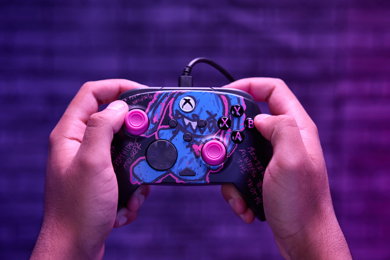 REMATCH GLOW Advanced Wired Controller Licensed for Xbox Series X|S, Xbox One, Windows 10/11 PC: Call of Duty - Mister Peeks (Glow in the Dark) product image (PDP/Turtle Beach)