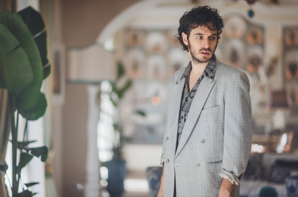 Hotel Costiera still (Prime Video)