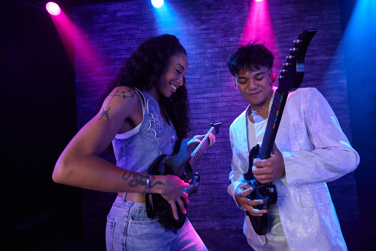 RIFFMASTER Wireless Guitar Controller for PlayStation product images (Turtle Beach)